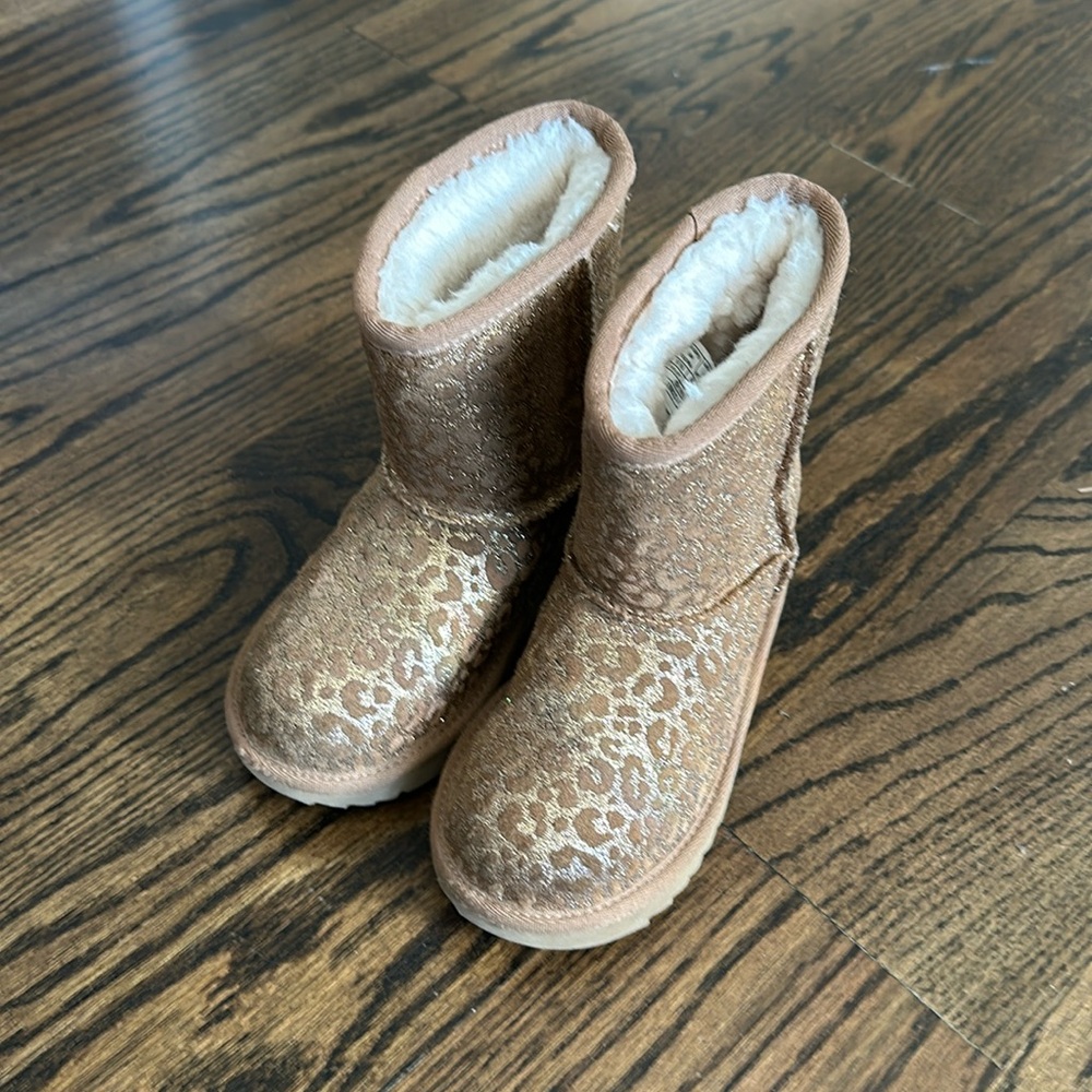 Girls ugg boots